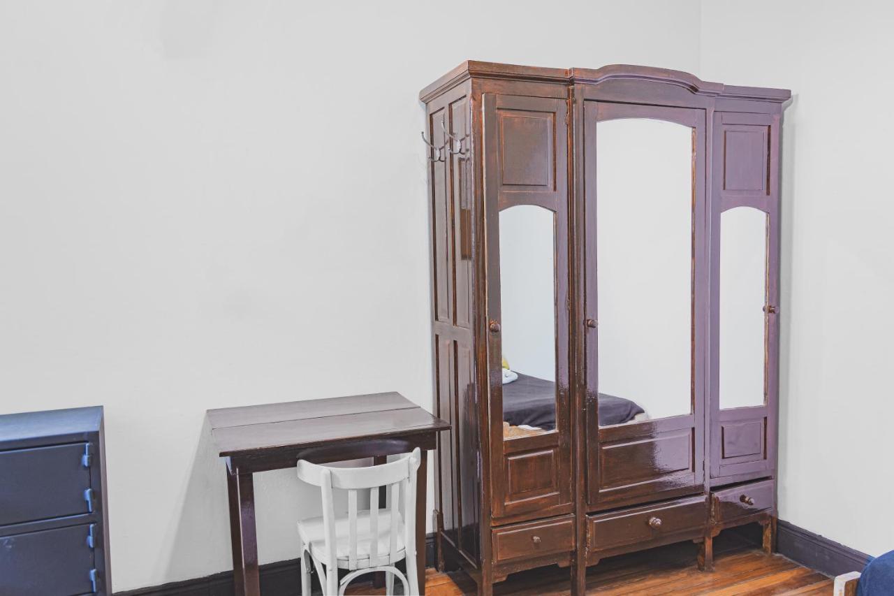 Double or Twin Room with Shared Bathroom,982024273:JPEG